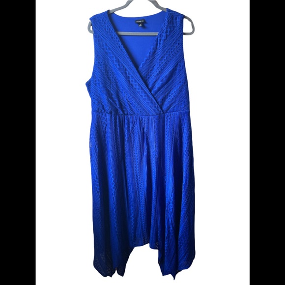 TORRID ELECTRIC BLUE GEO LACE HANDKERCHIEF MIDI DRESS size 2 - Picture 6 of 13